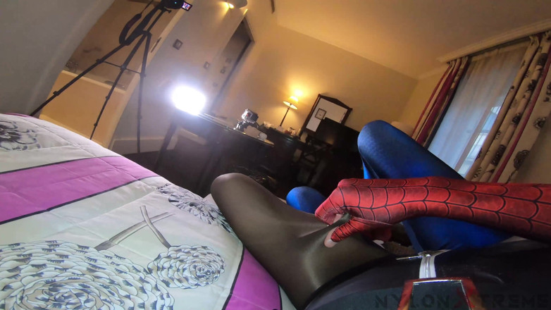 Nylon Xtreme: POV kamera Monika Wild dildo punčocháče