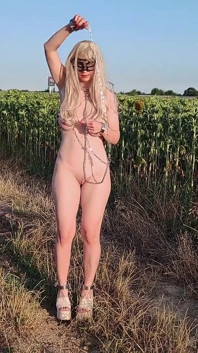 Slave Tih Entertains Master in Sunflowers