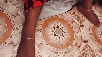 Realmallucouplevlog: Gadis tamil asal mallu lagi asik nyepong kontol