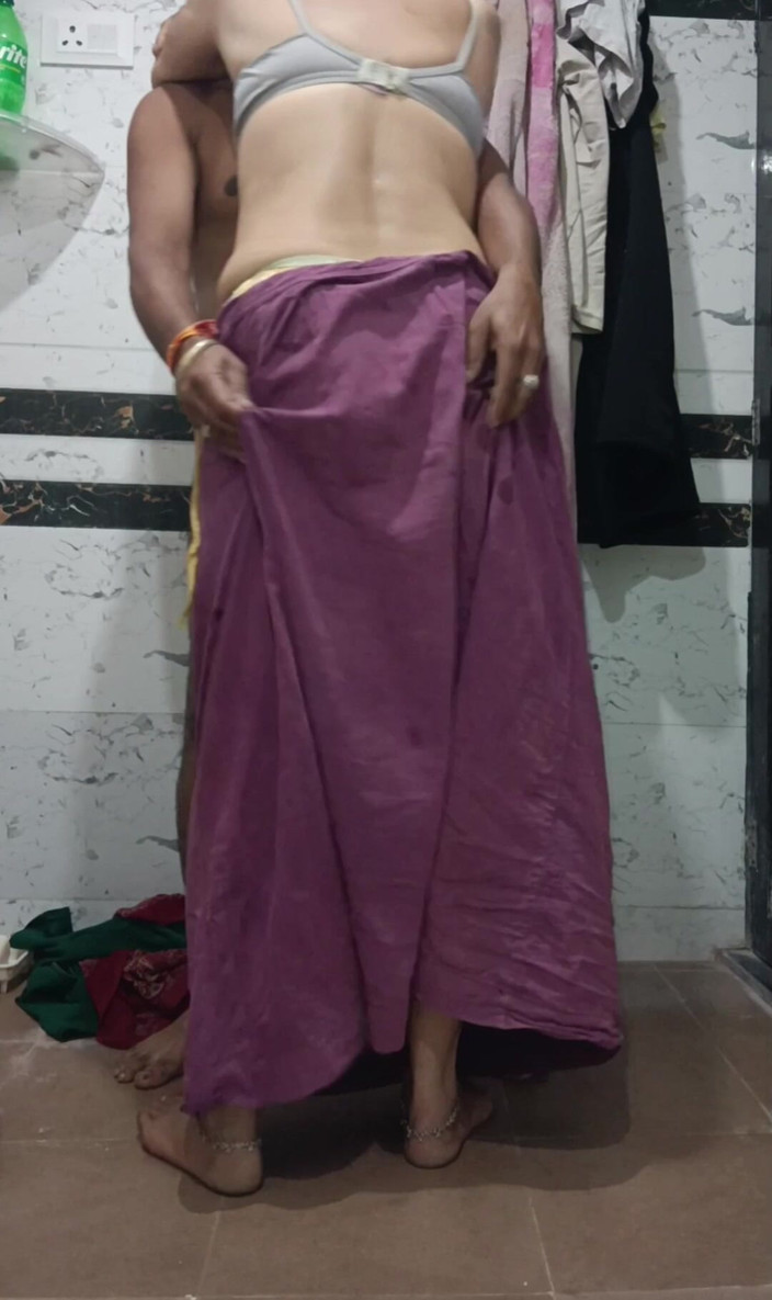 Priya hot 77: Priya bhabi büyük amcık gösterisi