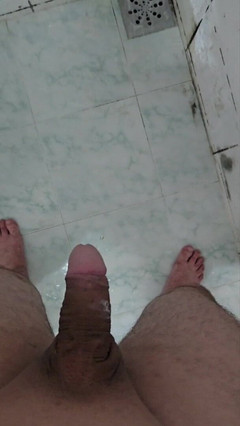 Lkdick8: 淋浴小便