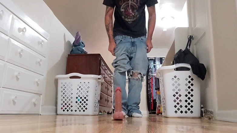 Codi Bonez: Pov jste udělali svého přímého přítele a šukali ho po celém...