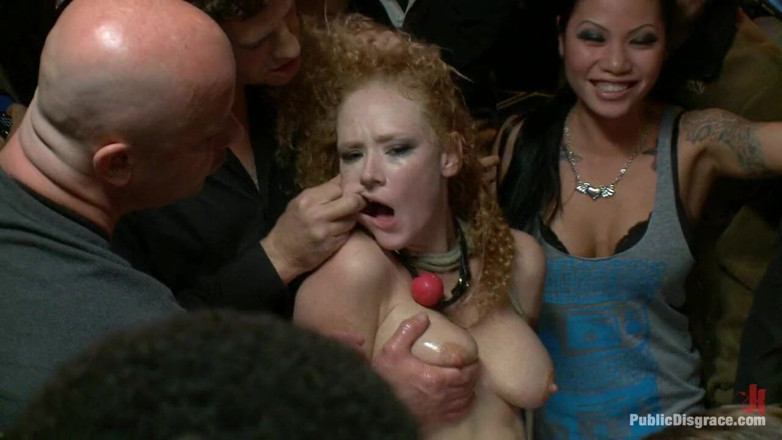 Public Disgrace by Kink: Aderente