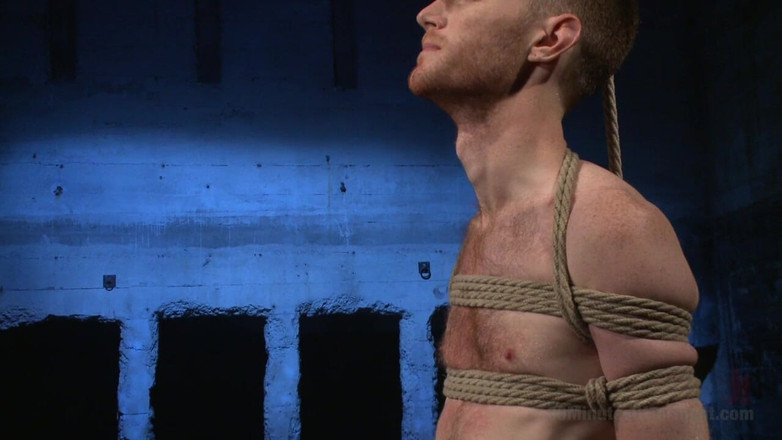 30 Minutes of Torment: Tourment d’eau extrême et gode bad-dragon