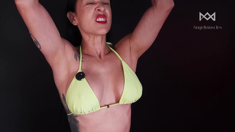 Angelmuscles: Vedere la persoana 1 cu robotul antrenor personal - protocol biceps activat