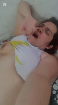 Stříkací kundička holení kundičky