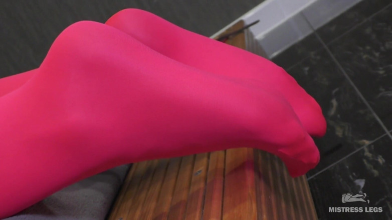 Mistress Legs: My sexy feet teasing in opaque pink pantyhose