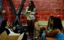 Alfacontent: Ron Jeremy sbatte i buchi di culo di ragazze ebano