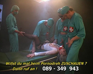 GGG John Thompson OLD STYLE: Skolflicka blir inseminerad av hela klassen - bukkake extreme