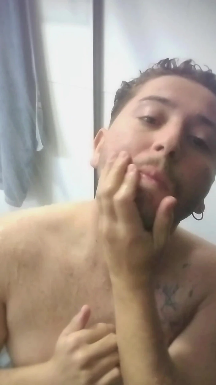 Marcosninfo: Lots of Soap at Bath Time and Lots of Naughtiness.
