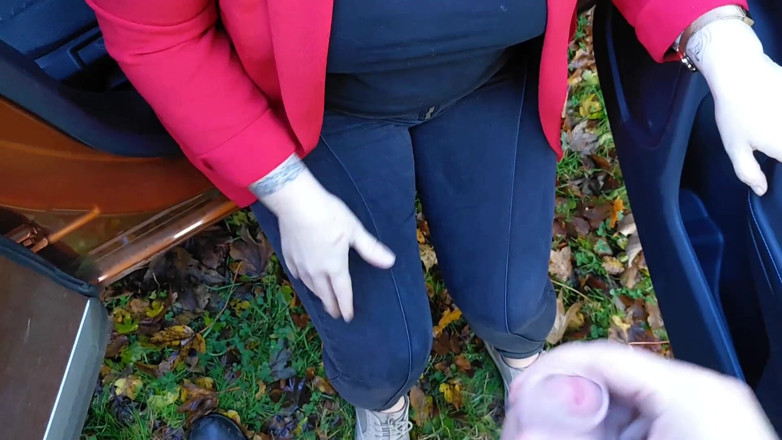 CharnElle: Risky outdoor blowjob near road with facial ending