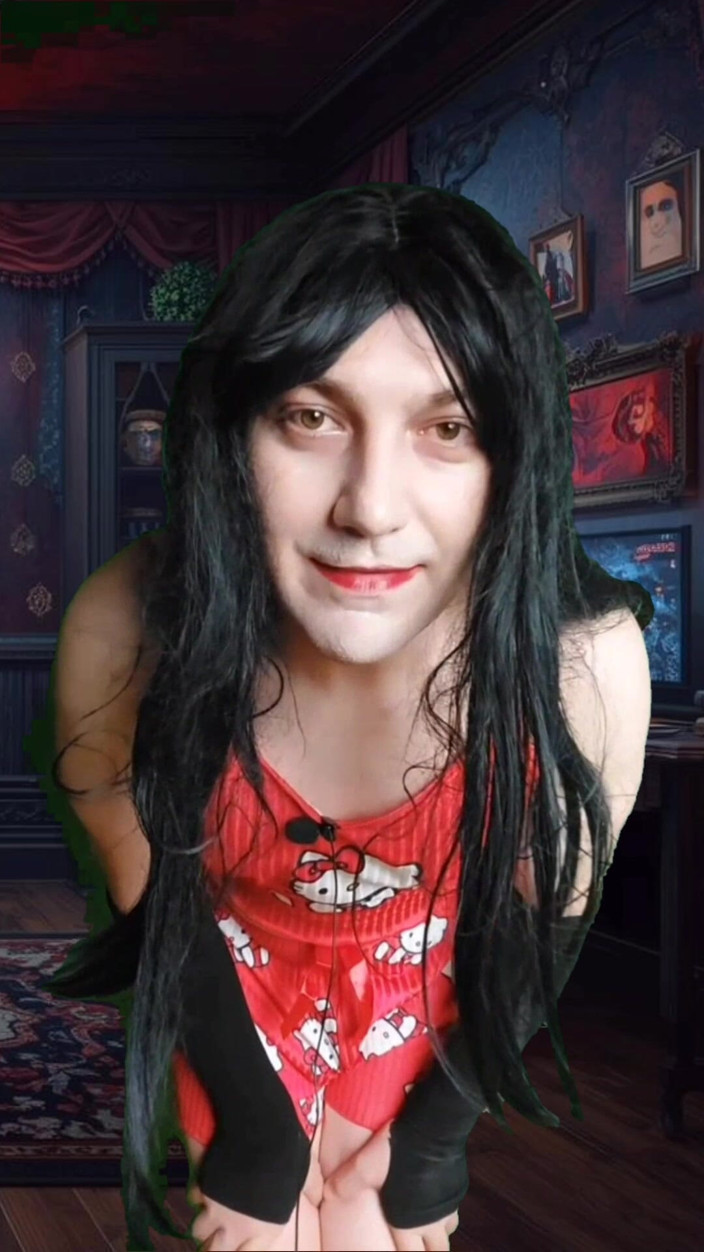 Kitty_Cross: Branca feminina bonita maricas em sweet shorts booty dance
