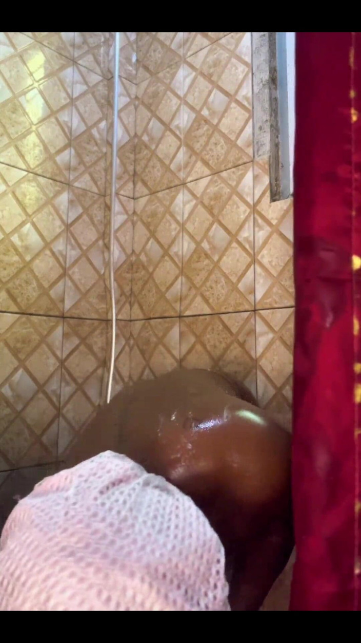Anita wet pussy: Золотой дождь