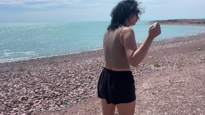 Amelia Queen: Compilation of Public Peeng in Nature! Showing Pads! POV!