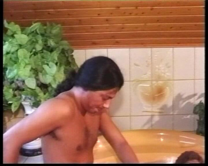 Deutsche Frauen: Anaal geneukt Duitse babe geniet van het tegelijkertijd behagen van...