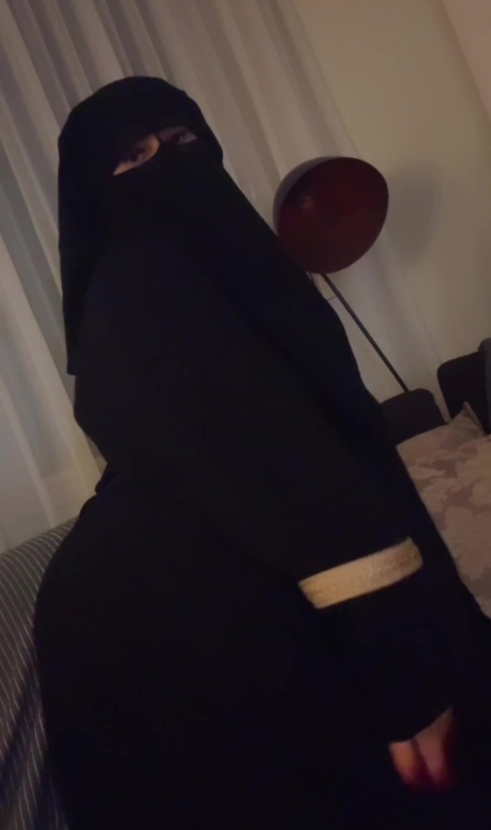Baby Dolletje: Sexy Hijab Girl