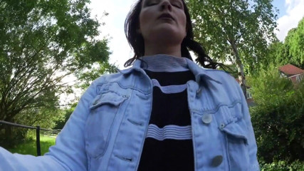 Faye Taylor: Pink jeans pissing outdoor