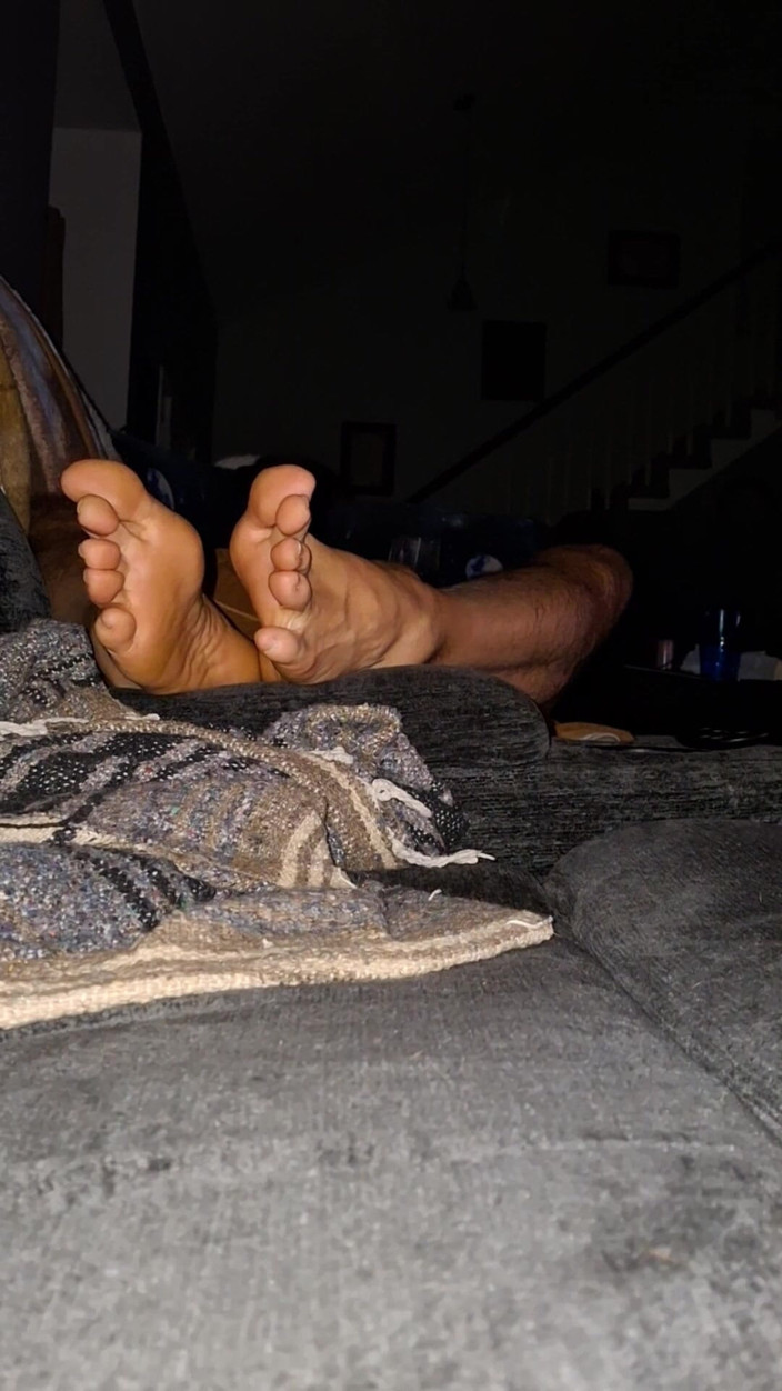 Midsouth Foot Fetish: Mostro le mie suole bagnate