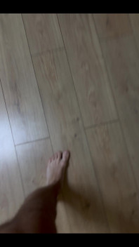 Feet!