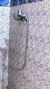 Scopa La Matrigna in Doccia Calda Moglie Araba Con Un Grosso Cazzo Arabo