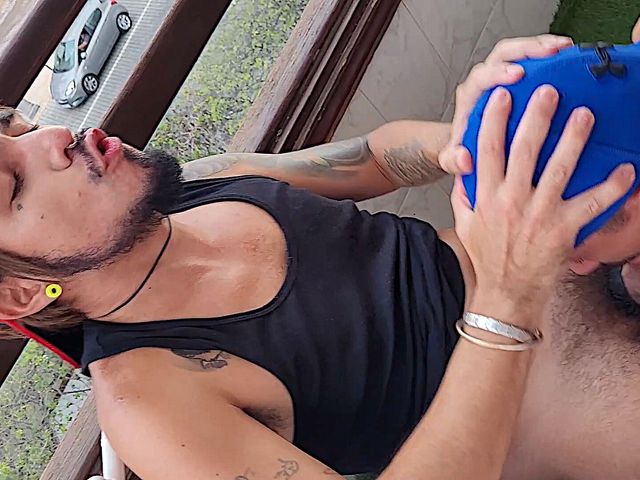 Delicious Bareback Fucking on the Balcony in Full View of All the Neighbors!!! (Leo Bulgari exclusive videos!!!)