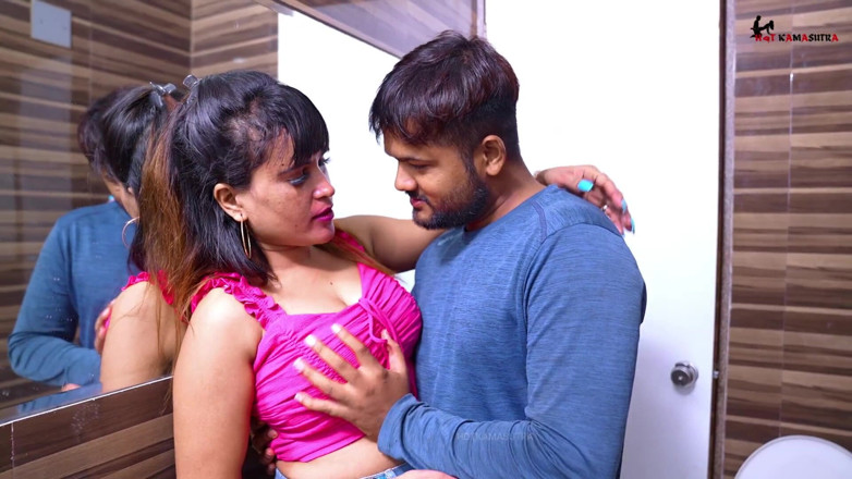 HOTKAMASUTRA: Special Blowjob and Fucking Inside Pussy