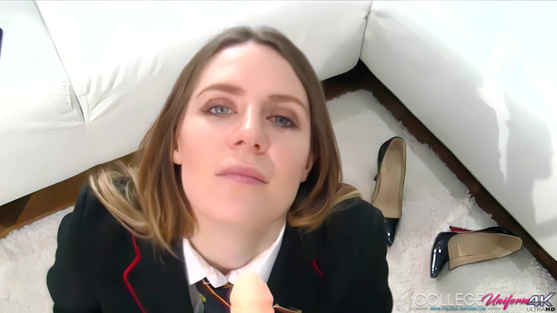 College Uniform: Blow This Mit Samantha Bentley