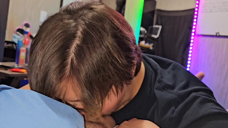 Funhousewife69: Kouření na kameru