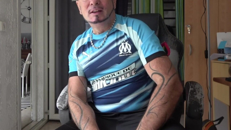 The fuckers raw studio: Bukkake amatér s gay twinks saje všechny své přátele do...