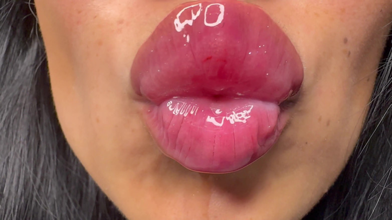 Asmr_mouth: Białe cumropes jako My Lipgloss