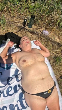 Plajă în pielea goală. Vreau cu adevărat să-i încurajeze pe alții să meargă în afara și să se bucure de viața reală