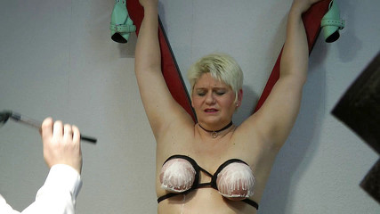 Anna Devot: Annadevot - 用蜡痕迹密封