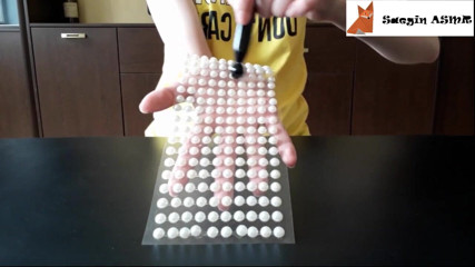 Saegin: 1[ASMR] Arranhando strass (sem falar)