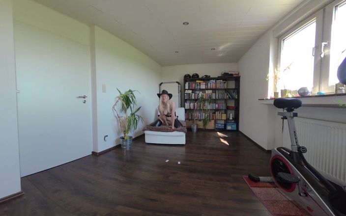 BlondeHexe VR: 女牛仔
