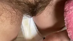 来自我毛茸茸的阴户的非常肮脏的白屌