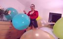 Nylon fetish 4u: Episodio 417. Madrastra enojada hace estallar 20 enormes globos coloridos usando una...