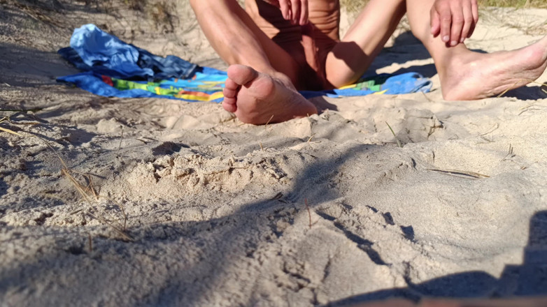 Ole63: Masturbation on the Beach