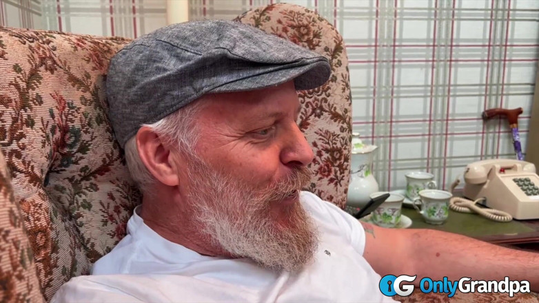 OnlyGrandpa: Futai cu gramă