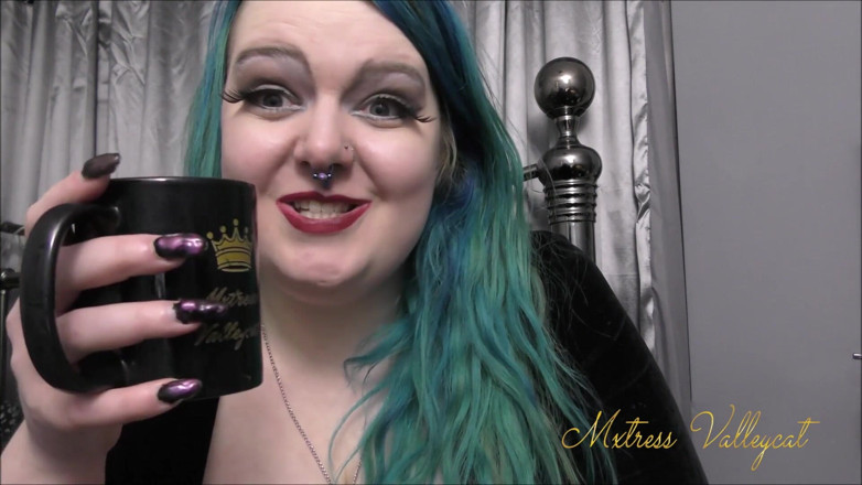 Mxtress Valleycat: Making you into my soy boy flaky bitch