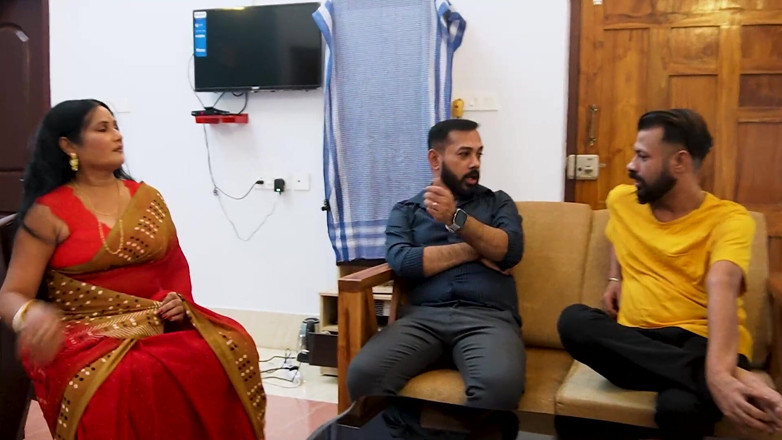Queen star Desi: Hintli kız evlenmeden önce kocası olacağını test ediyor, sert seks, tam...