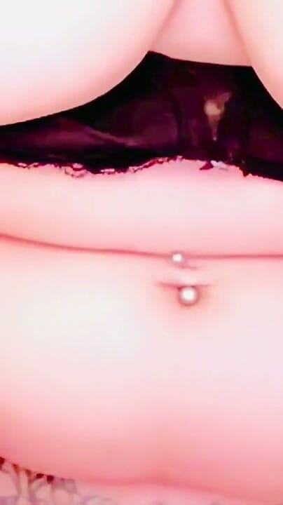 Peachlore: Part 2 Squirting with My Toy