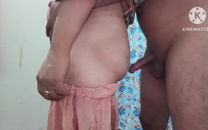 Lubnawife: Pelanggan wanita semok pakistan ngentot pantatnya pakai susu sama tukang...