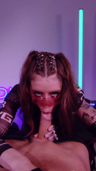 Pingando gozada interna para quente tatuada chique Eden Ivy