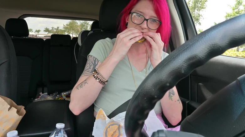 Miss Ellie Roleplay: Appuntamento per pranzo con Ellie
