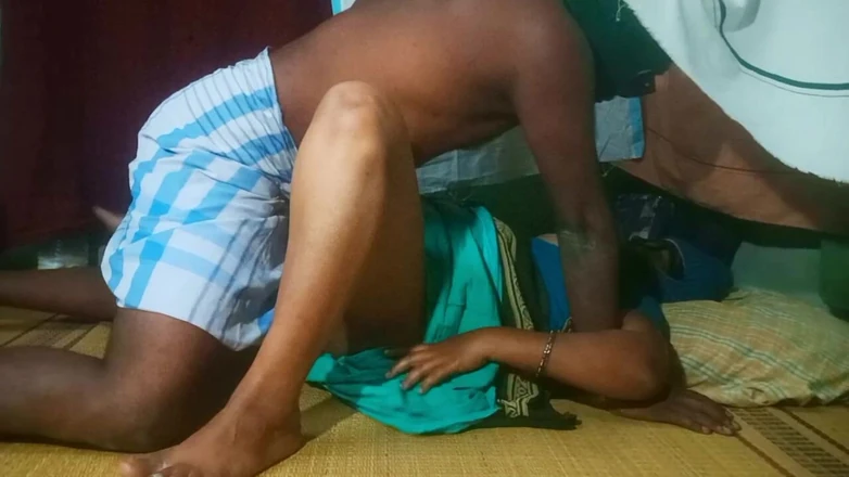 Priyanka314: Indian Aunty Village Style Fuking in Homemade Video