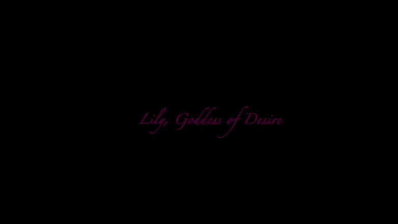 Lily, Goddess of Desire: Анальная игра и презентация дырок маленькой шлюхи