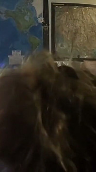 18-latek ssie penisa i połyka
