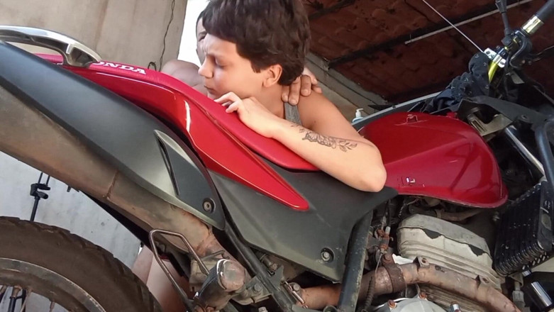 Bebes vagabundas: I Put the to Suck in the Garage While My...