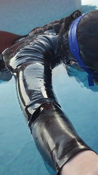 Swimming and Holding My Breath in Very Cold Water