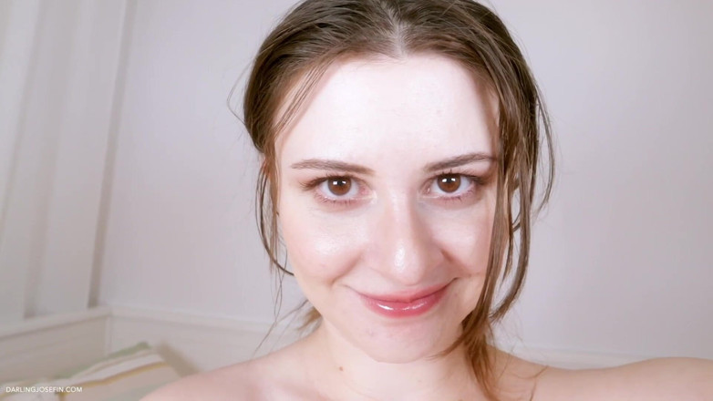Darling Josefin: Giantess Caught You! Giantess Darlingjosefin Threatens to Eat You Shrinking...